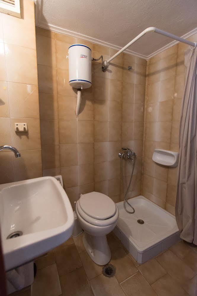 Filoxenia Apartments 2 Палиохора Екстериор снимка
