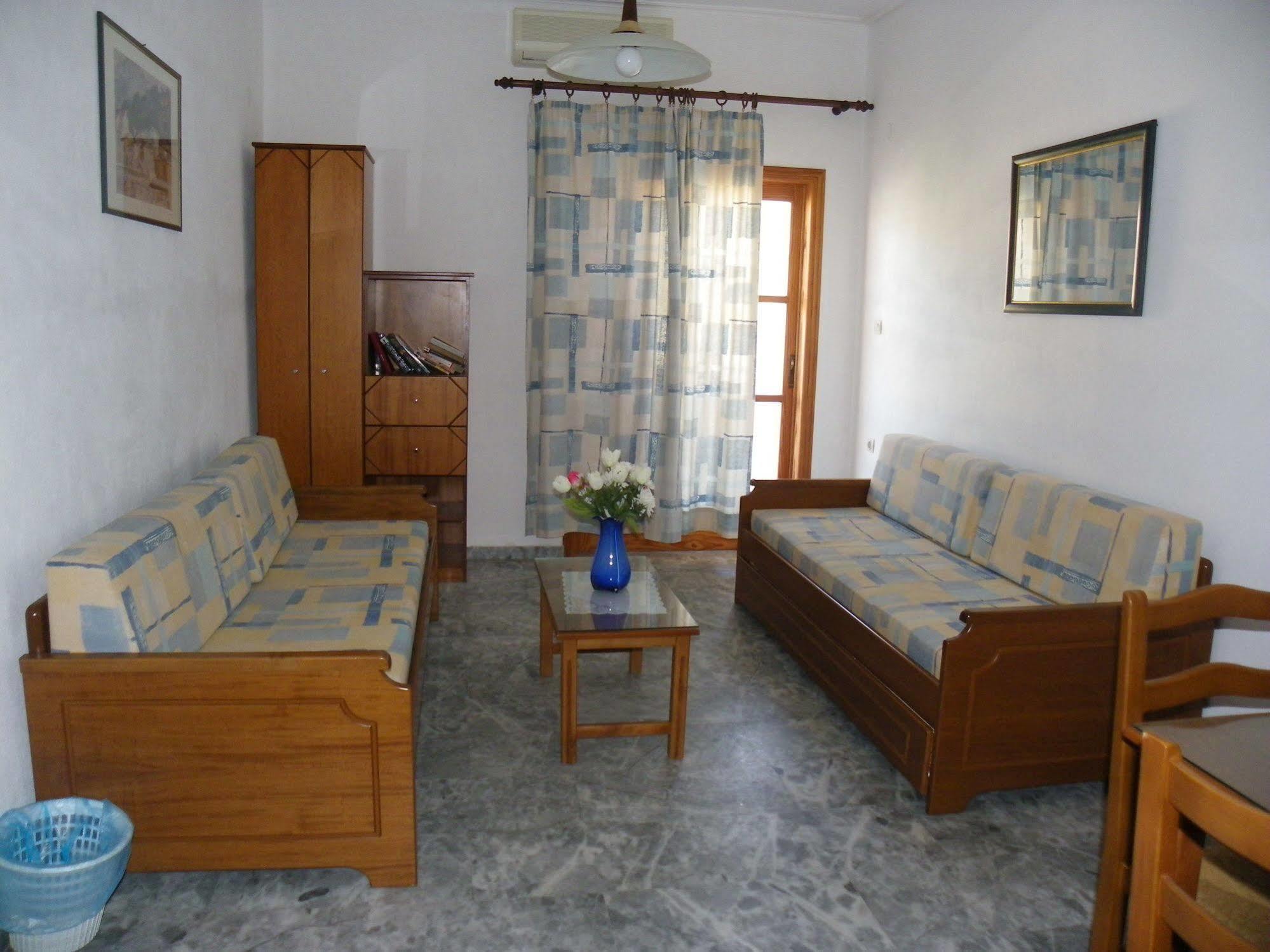 Filoxenia Apartments 2 Палиохора Екстериор снимка